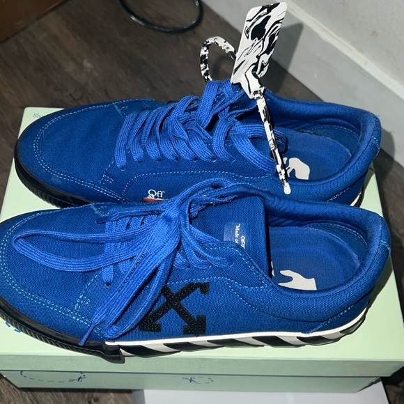 Off-White Shoes - Off white size 40 good condition with box